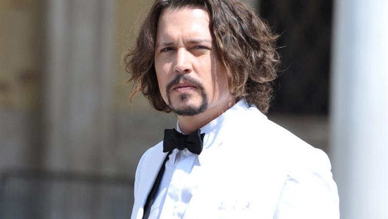 Johnny Depp n-a reusit sa stea departe de alcool in timpul filmarilor la 