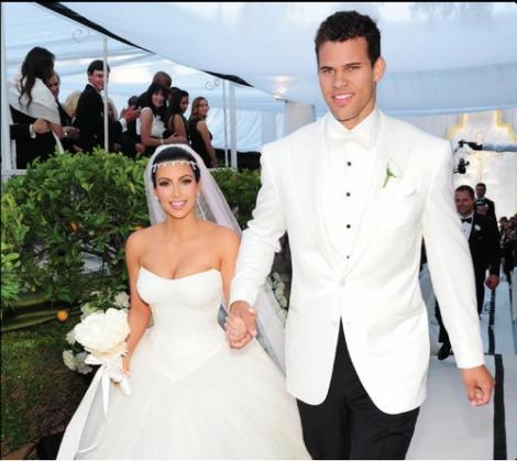 Sotul lui Kim Kardashian refuza sa semneze actele de divort!