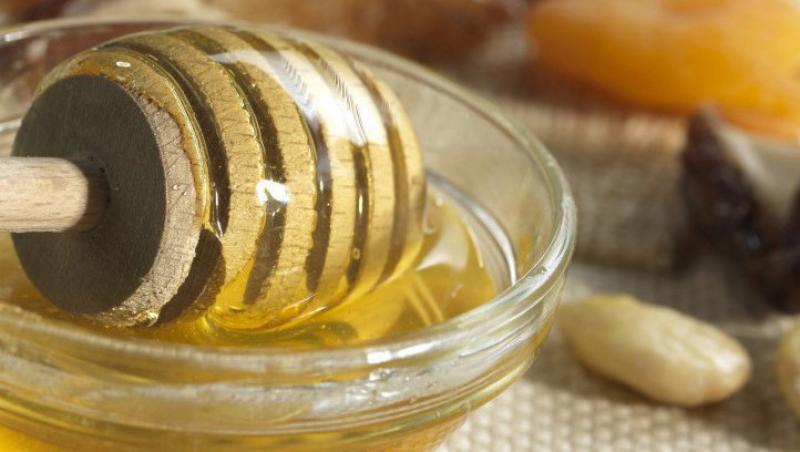 Mierea - ingredientul ideal pentru deserturi sanatoase