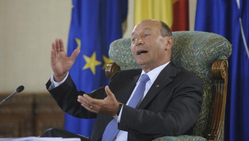Basescu: Noile guverne din Grecia si Italia reprezinta solutia disperarii