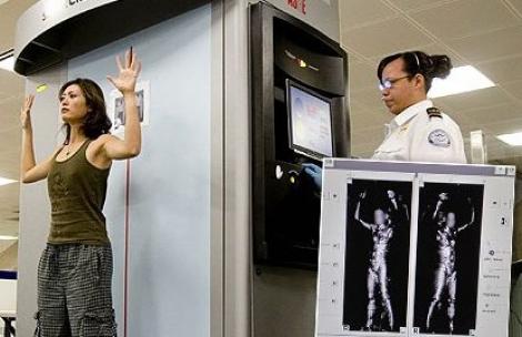Scanerele corporale din aeroporturi, aprobate de Comisia Europeana