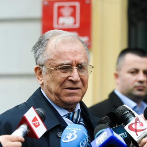 Ion Iliescu: "Geoana ar trebui sa ramana in partid si sa pastreze sefia Senatului"