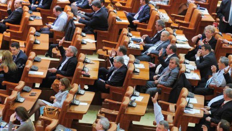 Scandal in Camera Deputatilor: Opozitia a parasit sala pentru ca PDL incearca modificarea ordinii voturilor
