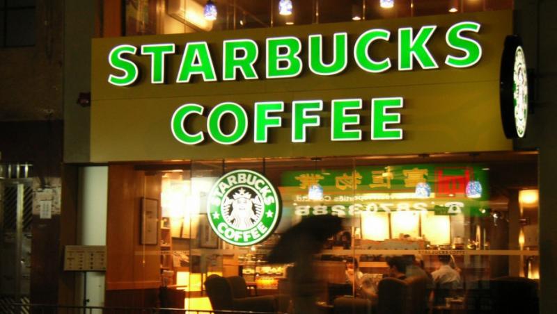 Starbucks investeste 30 de milioane de dolari in sucuri naturale