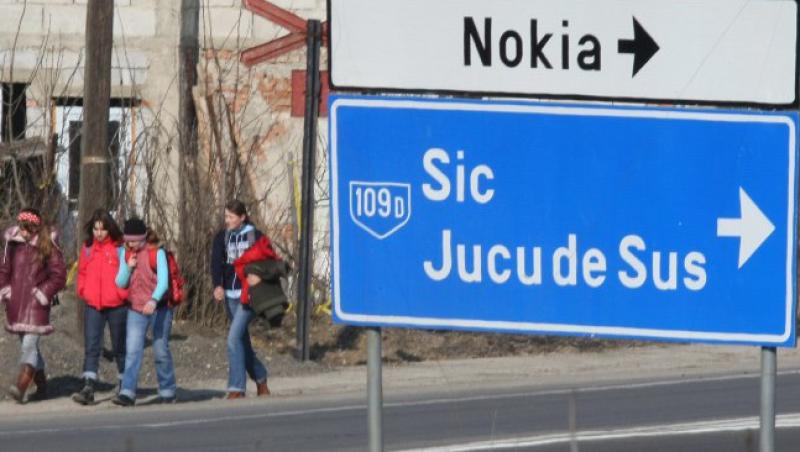 Protest spontan la fabrica Nokia: Angajatii s-au solidarizat cu un coleg acuzat de furt