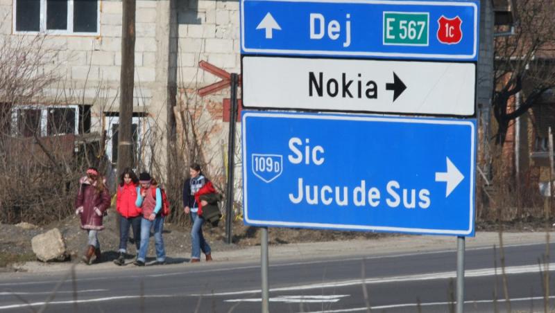 Protest spontan la fabrica Nokia: Angajatii s-au solidarizat cu un coleg acuzat de furt