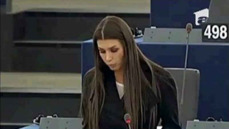 VIDEO! Elena Basescu sustine cauza rromilor in Parlamentul European