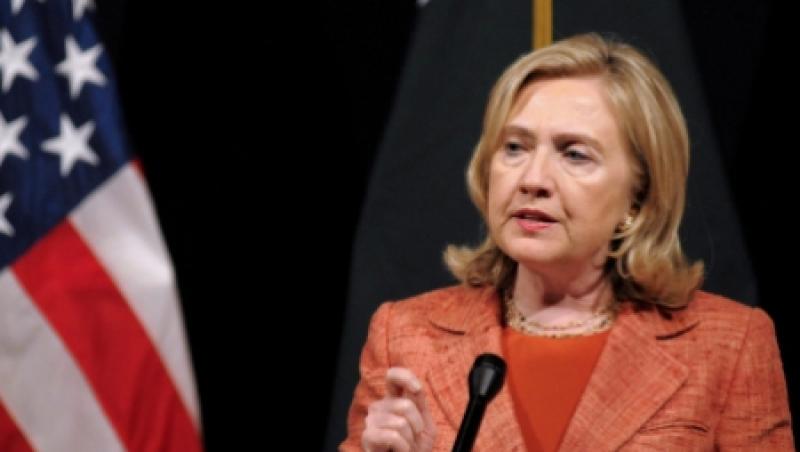 Hillary Clinton, tinta unui atac cu oua si vopsea rosie in Filipine
