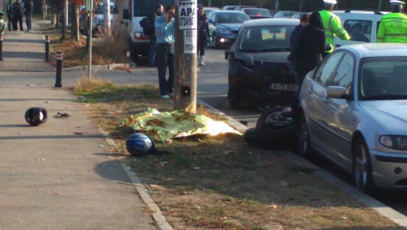 FOTO DRAMATIC! Un motociclist a murit pe loc dupa un accident banal!