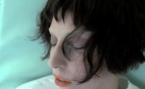 VIDEO! Lady Gaga, dusa pe targa la spitalul de nebuni!