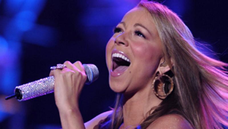 VIDEO! Mariah Carey, concert simultan in 5 tari! Vezi cum a reusit!