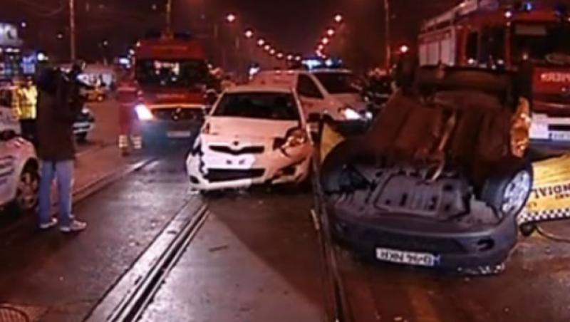 VIDEO! Taximetru rasturnat in Capitala: 5 raniti