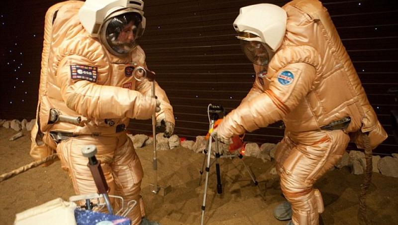 Sase astronauti au participat la o misiune simulata pe Marte de peste 500 de zile