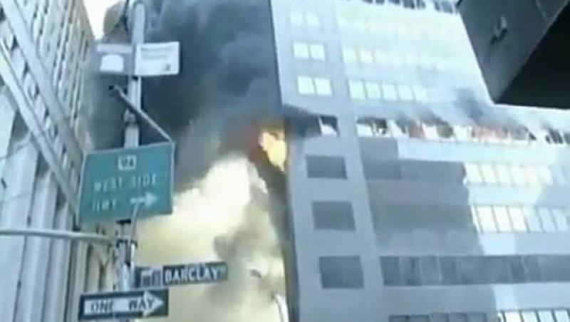 9/11: O inregistrare video demonteaza teoria conspiratiei - A 7-a cladire de la WTC, distrusa de flacari