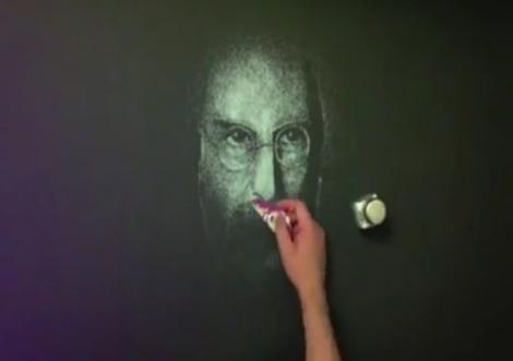 VIDEO! Portretul lui Steve Jobs, "pictat" cu sare