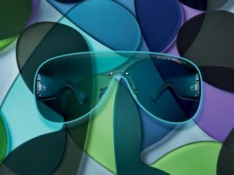 Emporio Armani te invita sa-ti personalizezi online ochelarii