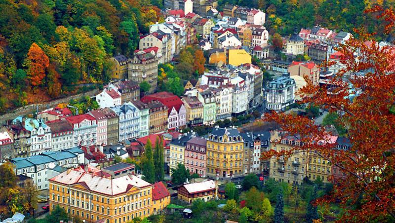 FOTO! Karlovy Vary - culori,  izvoare termale, distractie si relaxare