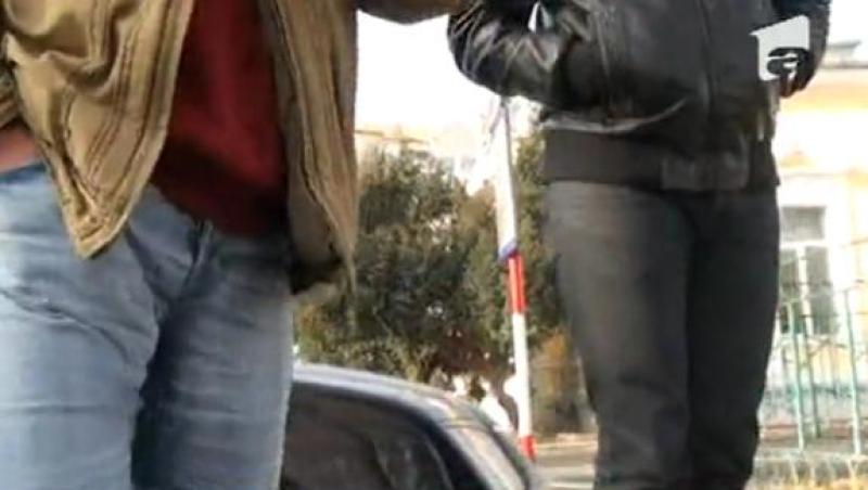 VIDEO! Un cameraman al Observatorului, agresat de liderul organizatiei de tineret a PSD Botosani
