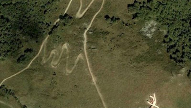 Vezi cele mai bizare imagini surprinse de Google Earth!