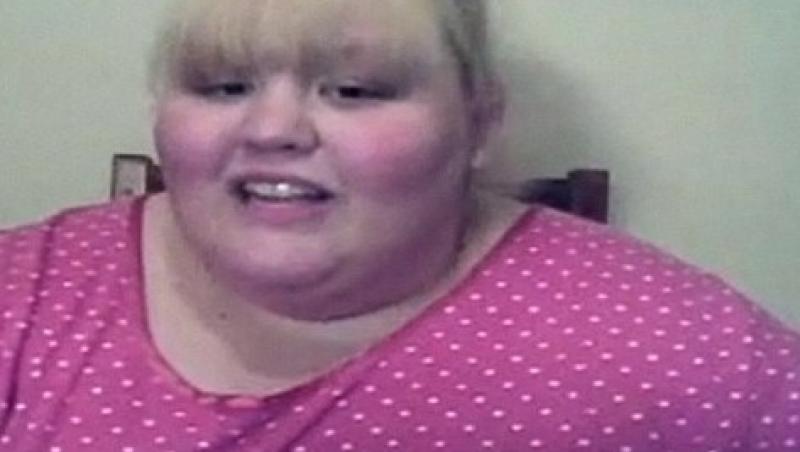 FOTO! O adolescenta a slabit 125 de kilograme, dupa ce a aflat ca cea mai grasa femeie din lume cantarea mai putin ca ea!