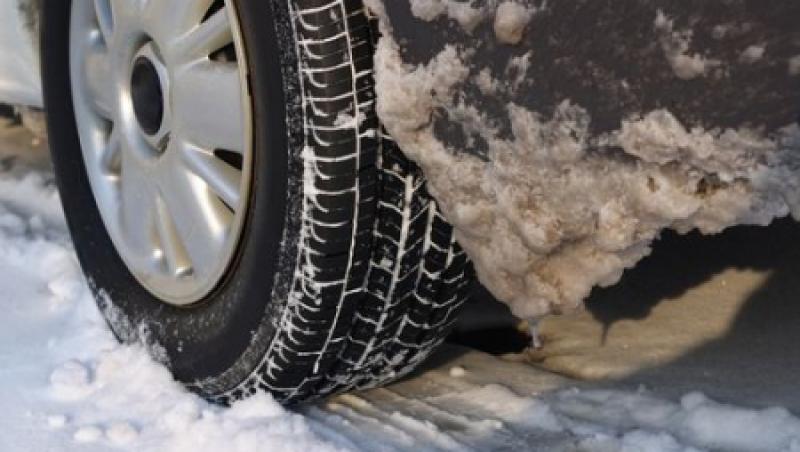ATENTIE! Nu ai pneuri de iarna? Risti sa nu fii despagubit in caz de accident!