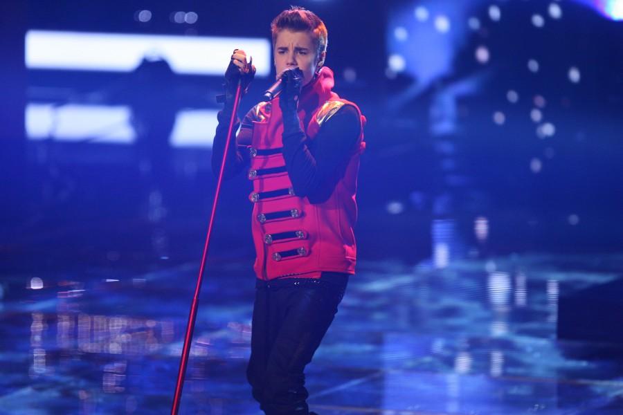 VIDEO! Justin Bieber, pe primul loc in topul celor mai vizionate videclipuri