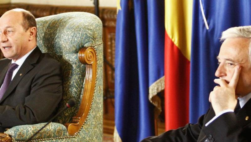 Intalnire intre Basescu si Mugur Isarescu la Palatul Cotroceni: Boc, neinvitat