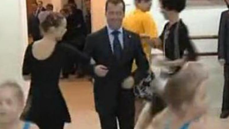 VIDEO! Medvedev are talent de dansator
