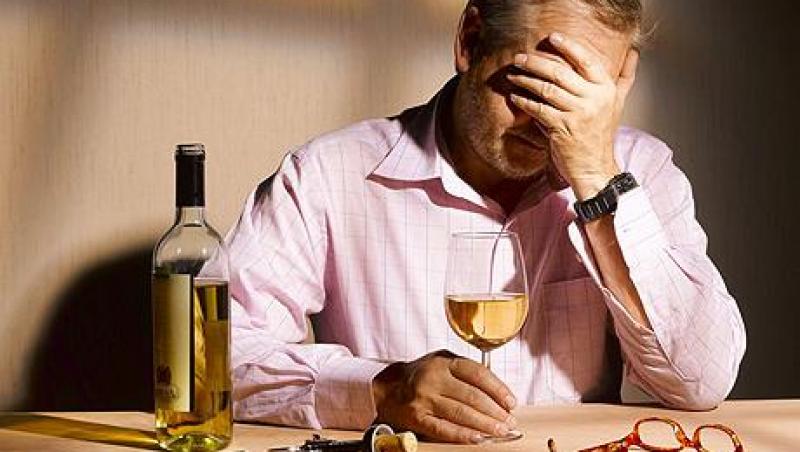 4 etape prin care sa ajuti un barbat alcoolic