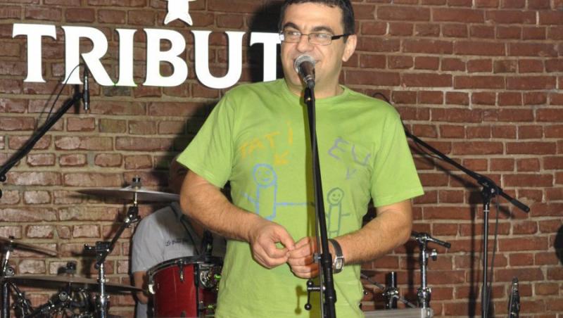 Mihai Margineanu a purtat la concertul din Club Tribute un tricou pictat de fiul sau