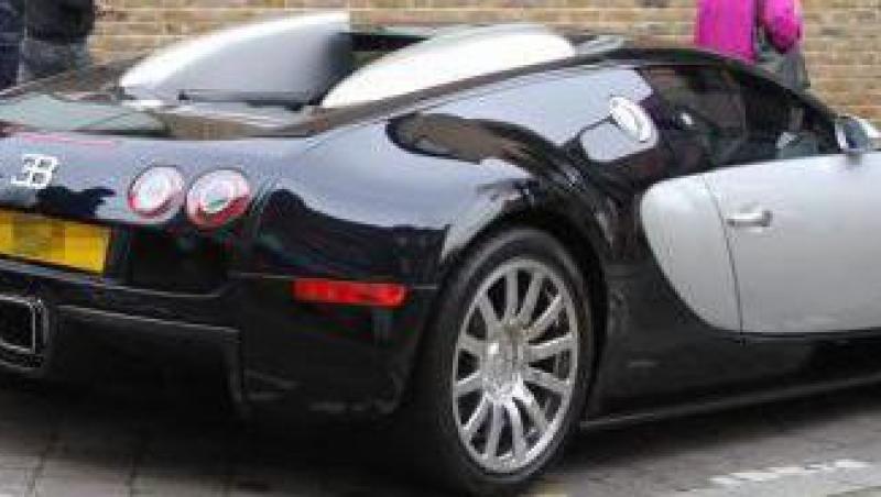 Banii nu cumpara manierele: Un Bugatti Veyron, parcat pe locul unei persoane cu dizabilitati