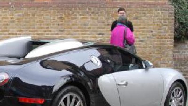 Banii nu cumpara manierele: Un Bugatti Veyron, parcat pe locul unei persoane cu dizabilitati