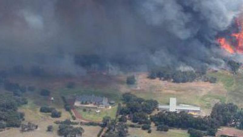 VIDEO! Incendiul din vestul Australiei, scapat de sub control