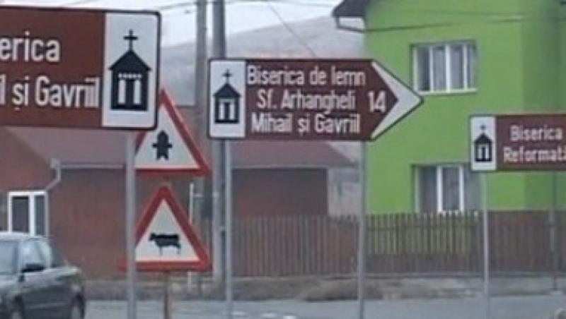 VIDEO! 17 indicatoare pe 50 de metri in Bistrita Nasaud