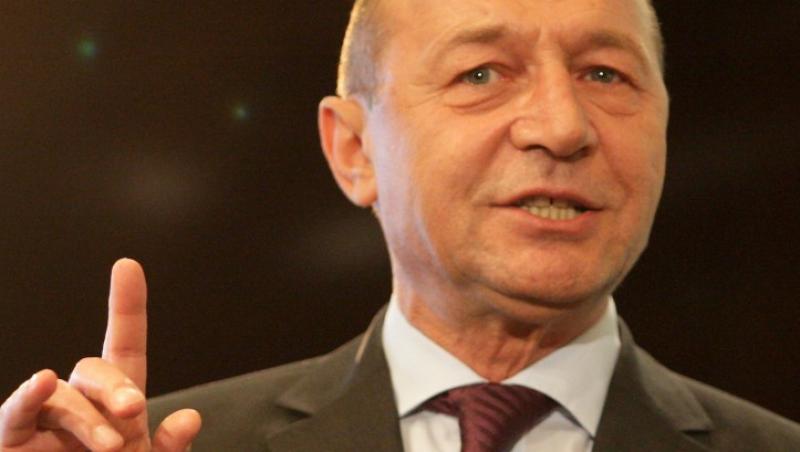 Traian Basescu implineste 60 de ani: Ce-i urati presedintelui de ziua lui?