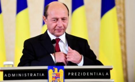 Mesajul lui Traian Basescu de Ziua Nationala: Arborati steagul ca semn al mandriei de a fi roman