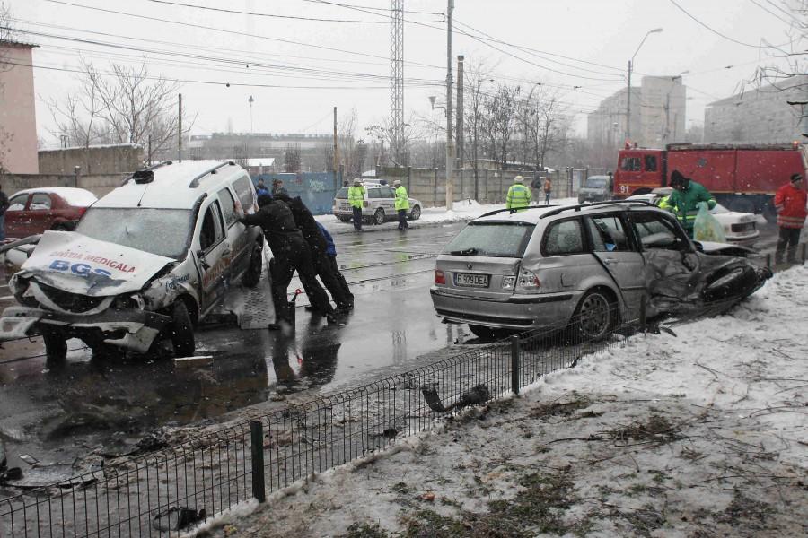 RCA: Asiguratorii, obligati sa plateasca despagubiri soferilor daca tergiverseaza dosarele