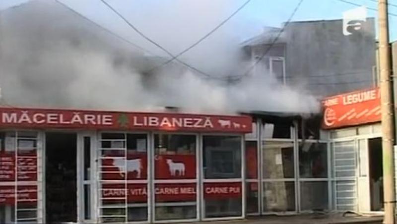VIDEO! Incendiu intr-o piata din Constanta