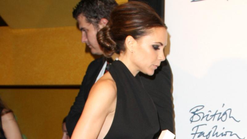 FOTO! Victoria Beckham a plans la un eveniment