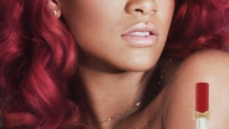 Rihanna isi lanseaza un nou  parfum