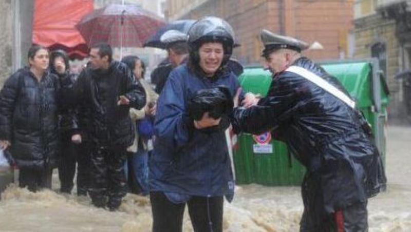 Ploile torentiale fac ravagii in Italia. 6 morti si mai multi disparuti, in urma inundatiilor de la Genova