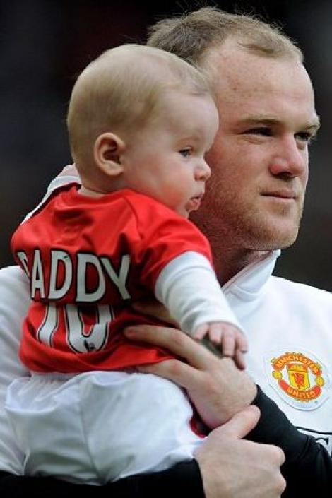 FOTO! Afla cum a devenit fiul lui Wayne Rooney cel mai celebru copil din Marea Britanie!