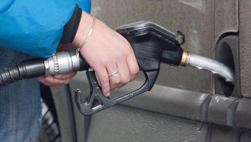 Masini vechi: Comercializarea benzinei cu PLUMB, interzisa!