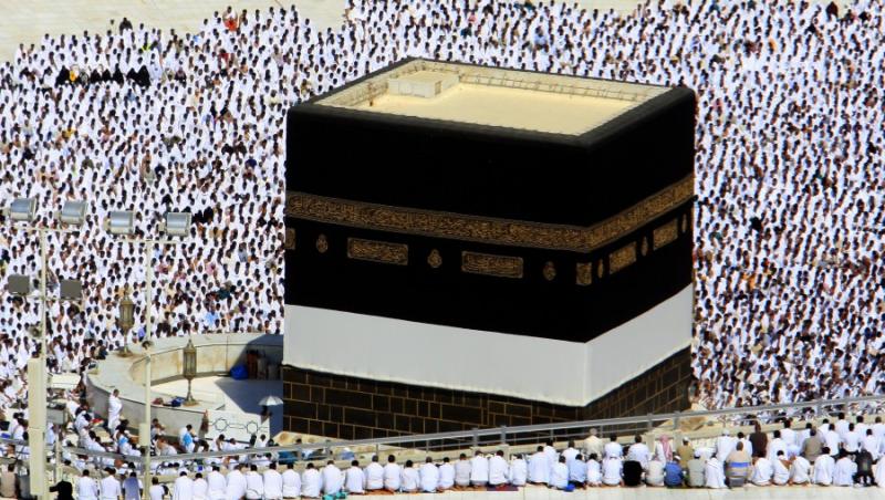 Milioane de pelerini musulmani la Mecca