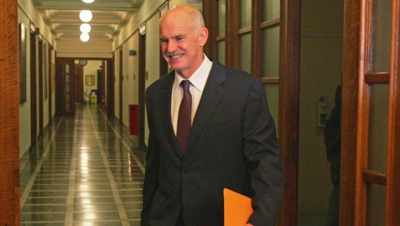 Grecia: Premierul Papandreou le cere membrilor Cabinetului sau sa demisioneze