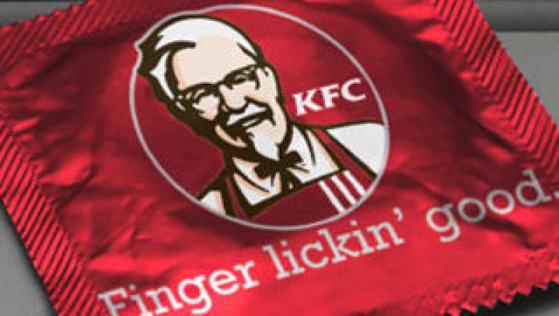 Prezervativele KFC - te lingi pe degete de bune ce sunt!