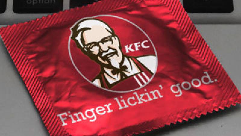 Prezervativele KFC - te lingi pe degete de bune ce sunt!