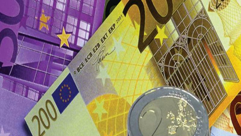 Cum incearca bancile centrale sa rezolve tensiunile financiare. Zona euro, la un pas de destramare?
