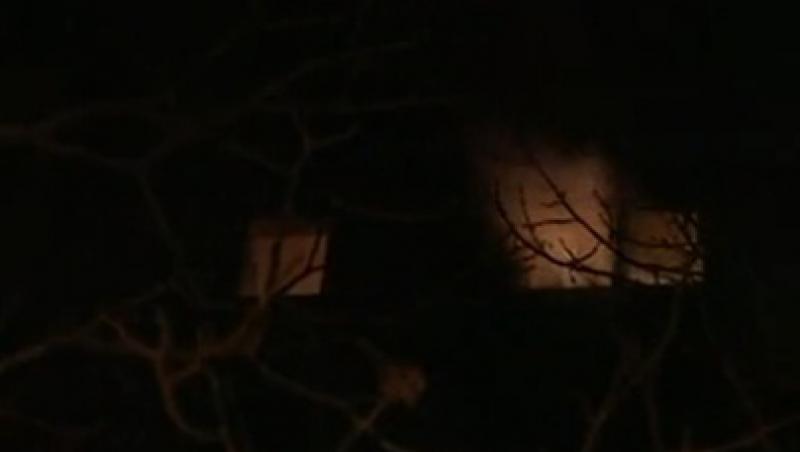 VIDEO! Incendiu puternic in cartierul Drumul Taberei