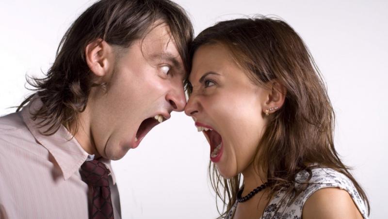 Psihologie: Cuvintele pot salva sau distruge viata de cuplu